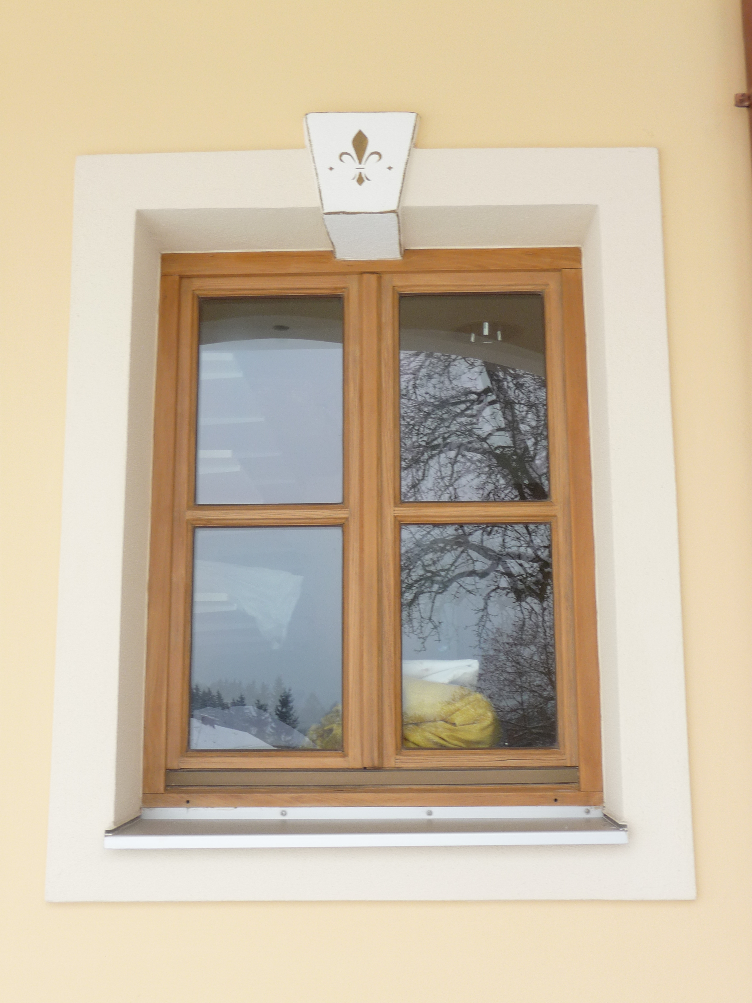 Fenster bei Vollwärmeschutz mit Lisene Positiv und Schlußstein Positiv
